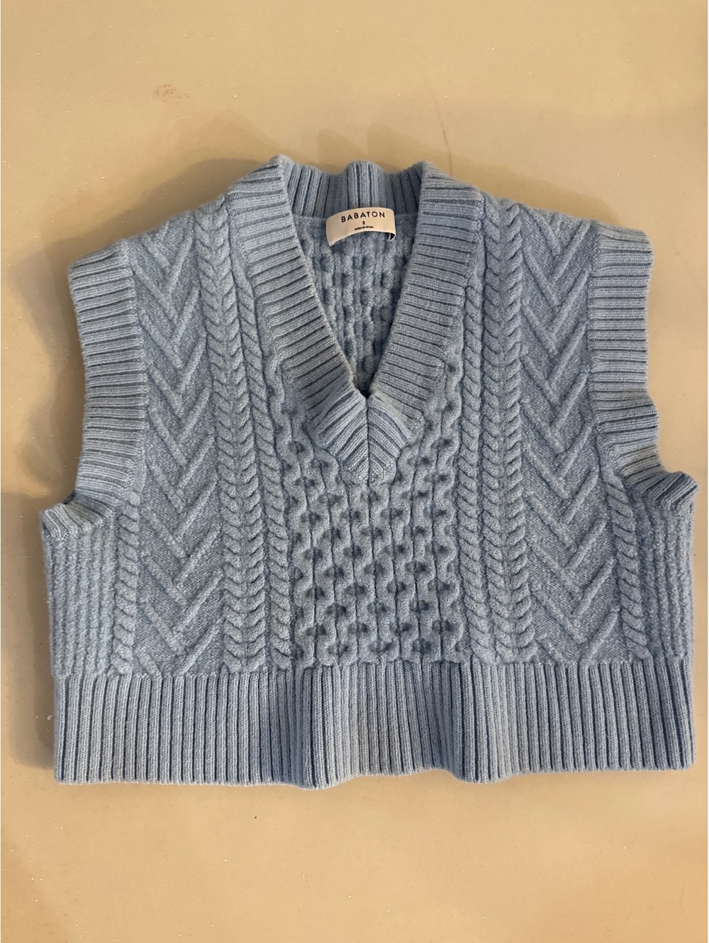 Aritzia Babaton light blue cropped sweater vest size small